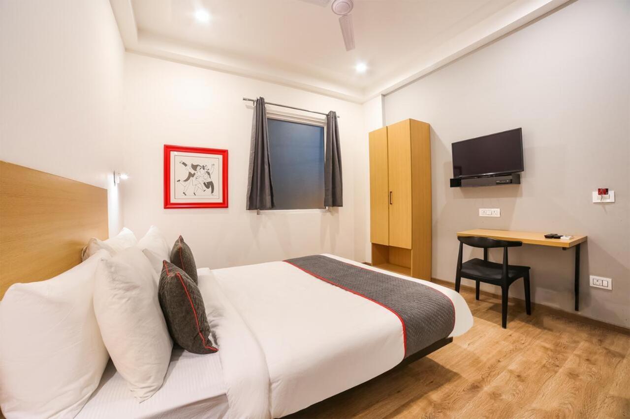 Hotel Admire Inn "Atta Market, Noida Sector 18" מראה חיצוני תמונה