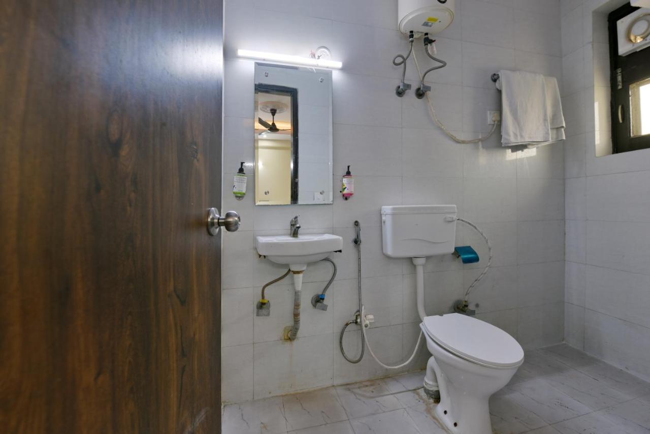 Hotel Admire Inn "Atta Market, Noida Sector 18" מראה חיצוני תמונה
